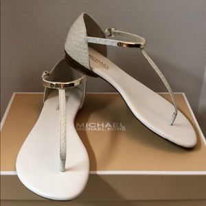 Michael Kors Kristen Thong- Size 6.5- New in box!